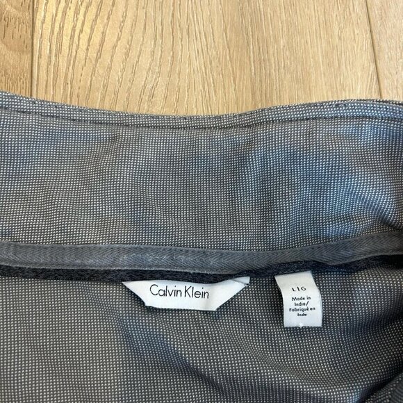 Calvin Klein Long Sleeve Pullover - L - Picture 2 of 4